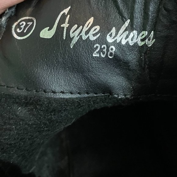 Multi-textured black booties - Picture 12 of 16